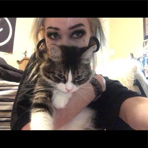 Meet your Posher, Samara